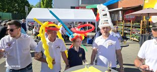 Volksfest der Ortsgemeinschaft Gleuel mit Maibaumaufstellung 