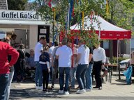 Volksfest der Ortsgemeinschaft Gleuel mit Maibaumaufstellung 
